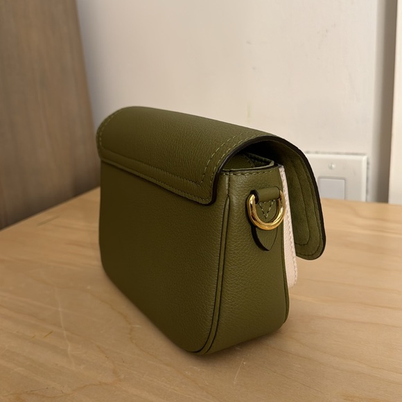 Louis Vuitton Lockme Tender rare color 100% authentic - Picture 4 of 8